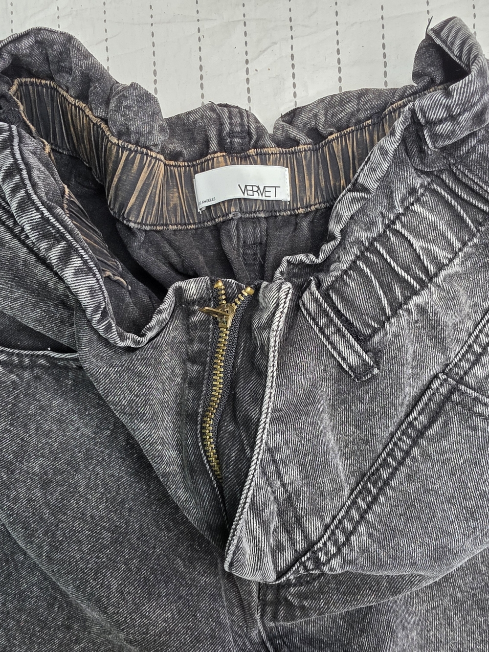 Vervet by Flying Monkey High Rise Acid Wash Paperbag Waist Jeans 30